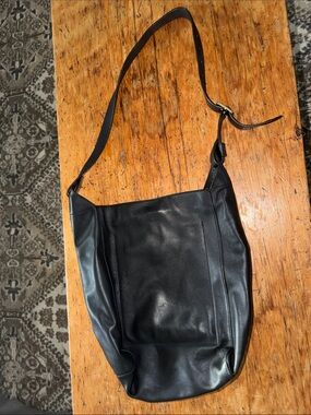 Nisolo Cecilia Go-To Shoulder Bag